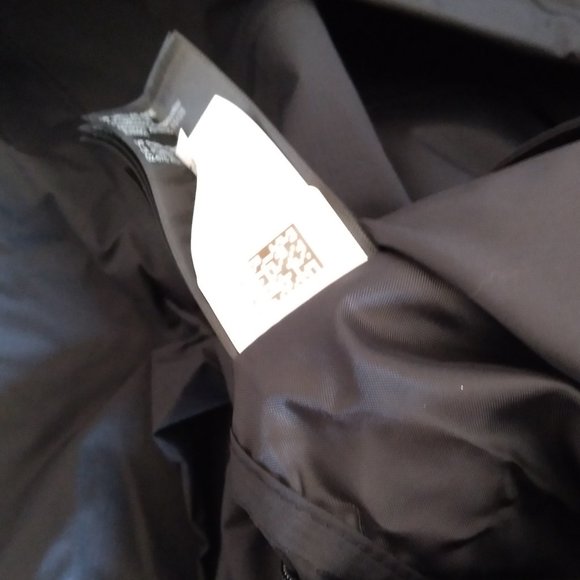 🆕The North Face Men's Venture Rain Jacket, Large - TNF Black, Brand NEW, Auth. - Picture 7 of 8